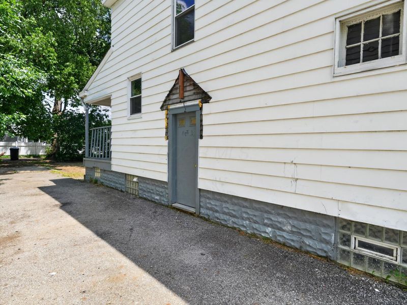 550 Wrexham Avenue , Columbus, OH 43223 Photo 18