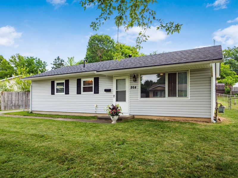 864 Brian Drive, Reynoldsburg, OH 43068 Photo 2