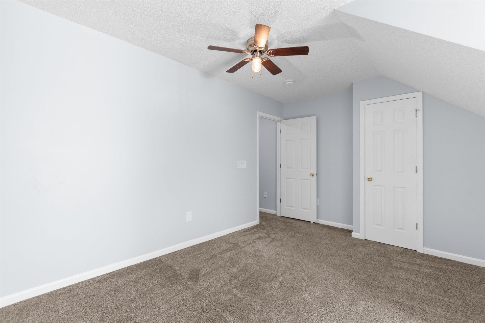 1090 Stanton Pl. Photo 23