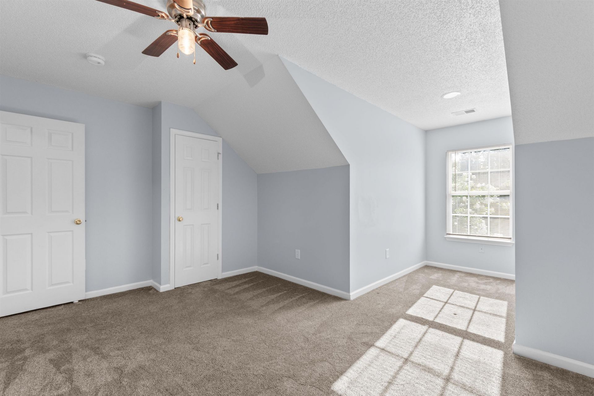 1090 Stanton Pl. Photo 24