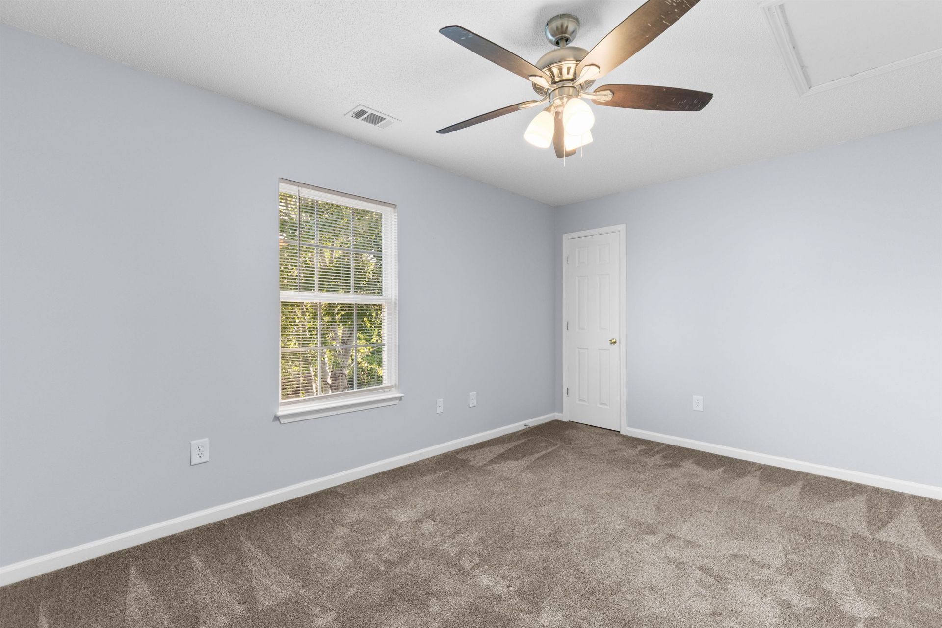 1090 Stanton Pl. Photo 26