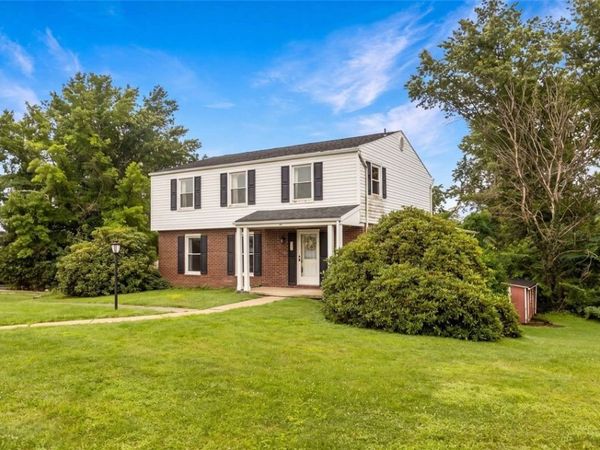 26 Mohawk, Greensburg, PA 15601