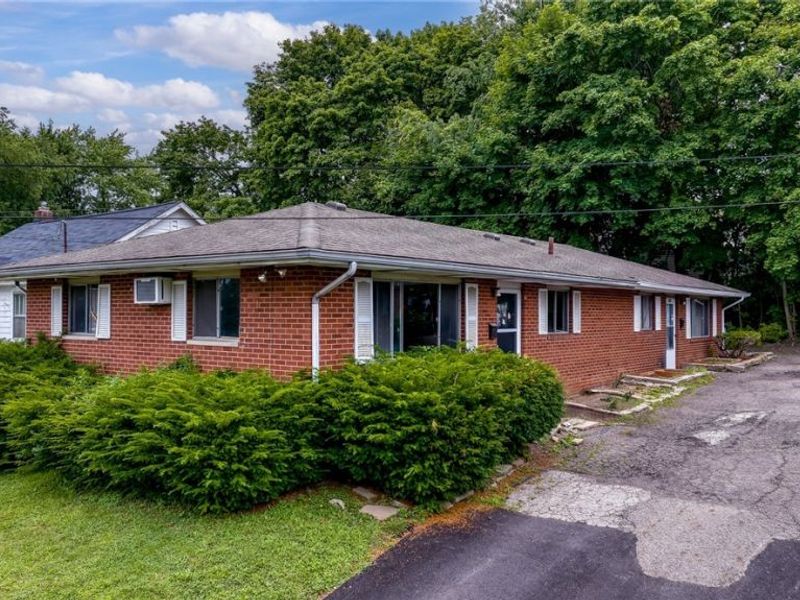 1235 Roslyn Avenue, Akron, OH 44320 Photo 1