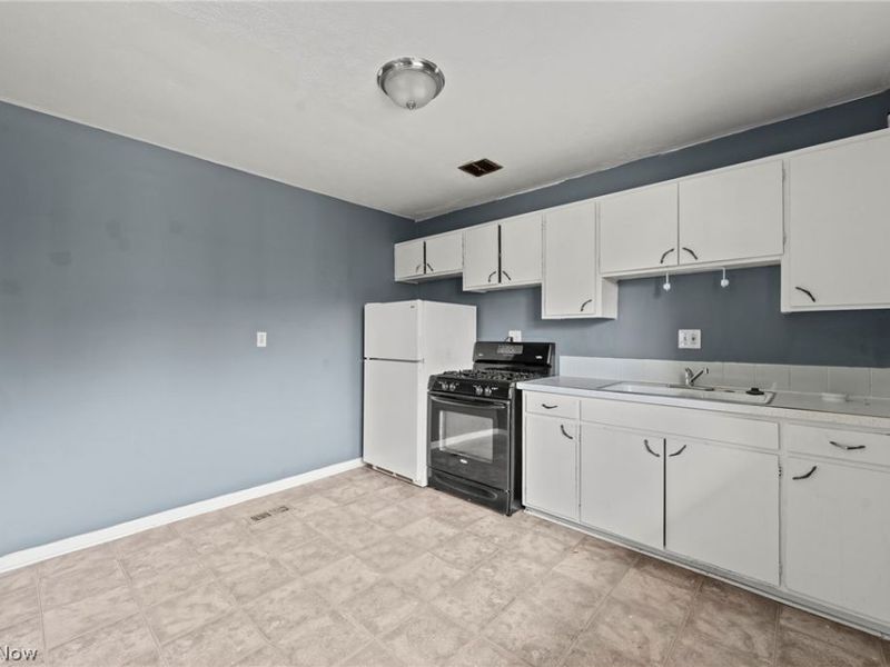 1235 Roslyn Avenue, Akron, OH 44320 Photo 7