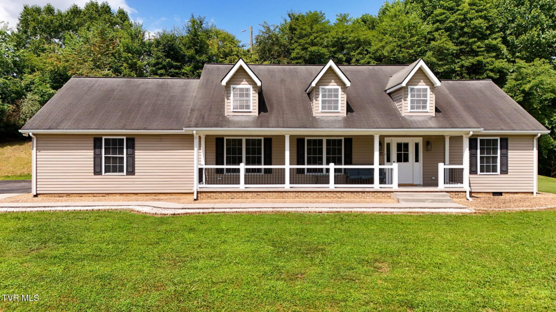 611 Yuma Road, Weber City, VA 24290 Main Photo