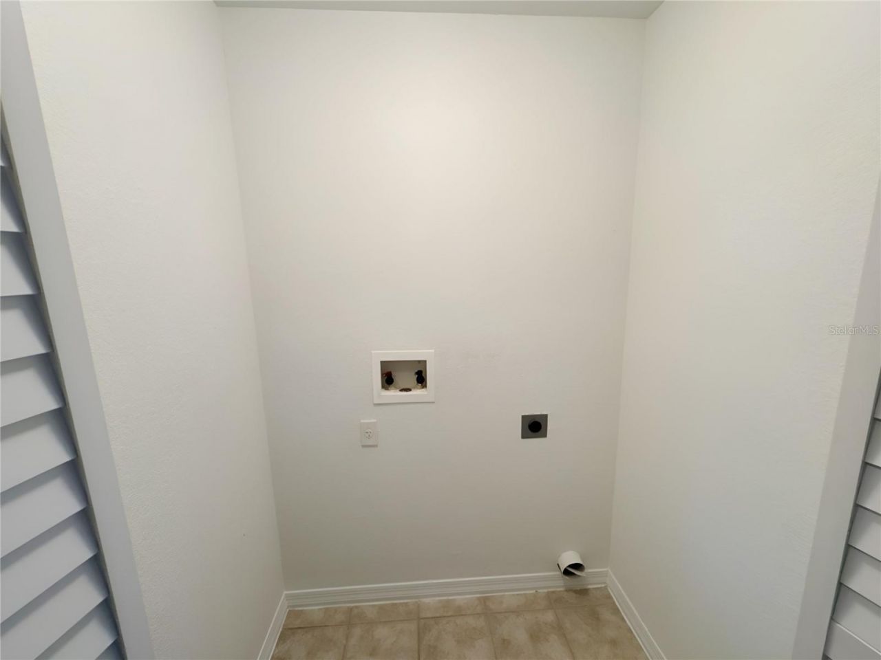 5531 Rosehill Road, Unit 201, Sarasota, FL 34233 Photo