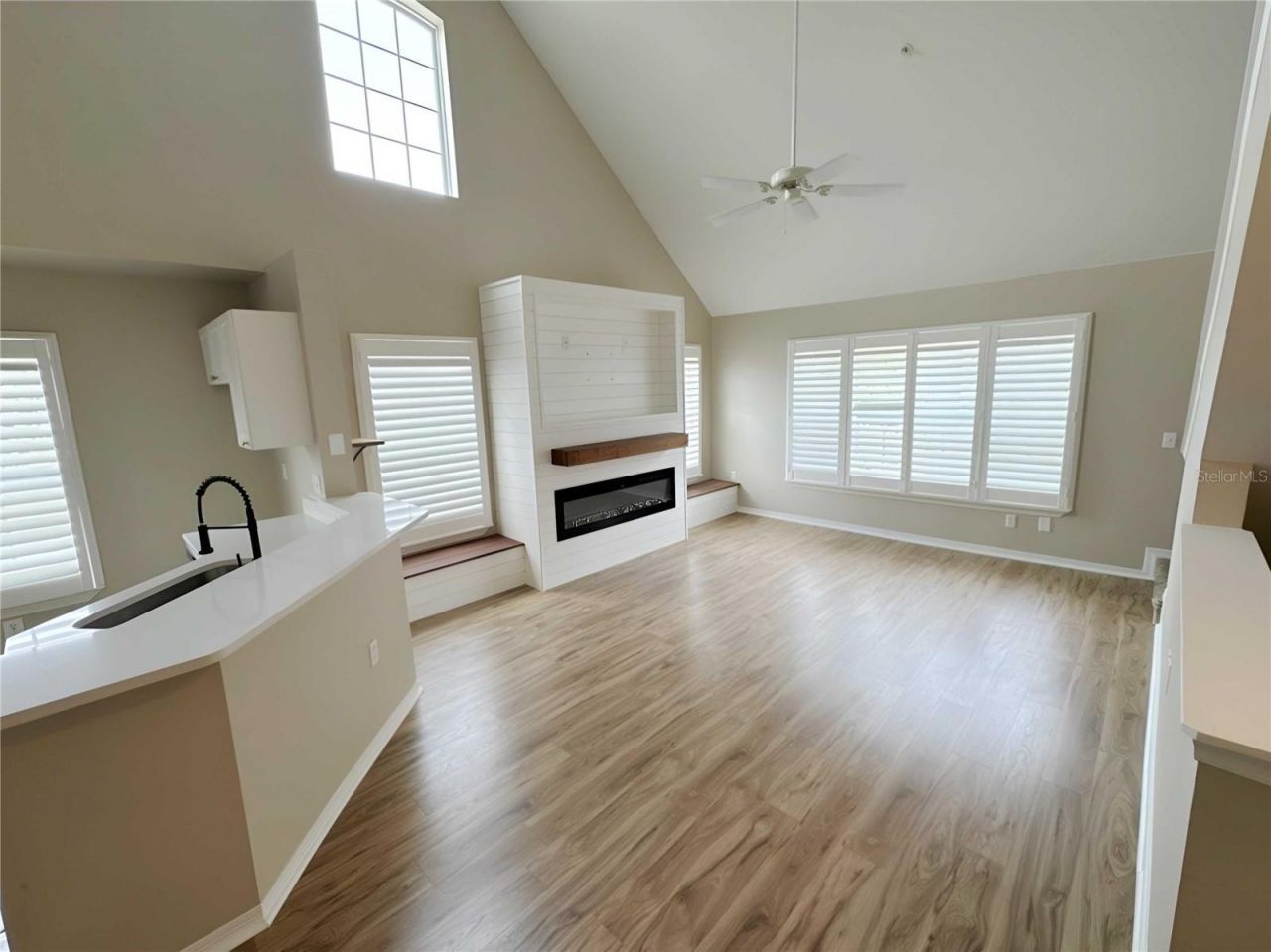 5531 Rosehill Road, Unit 201, Sarasota, FL 34233 Photo