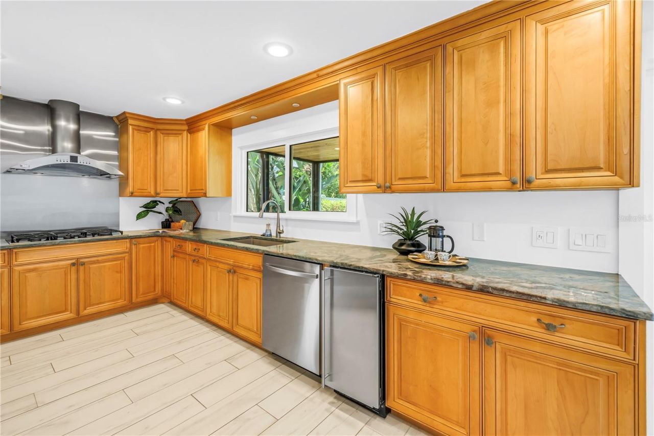 935 42nd Avenue N, Saint Petersburg, FL 33703 Photo