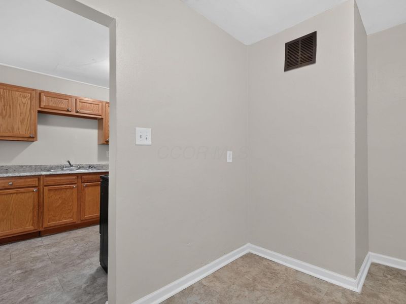 104 Florence Avenue , Columbus, OH 43228 Photo 16