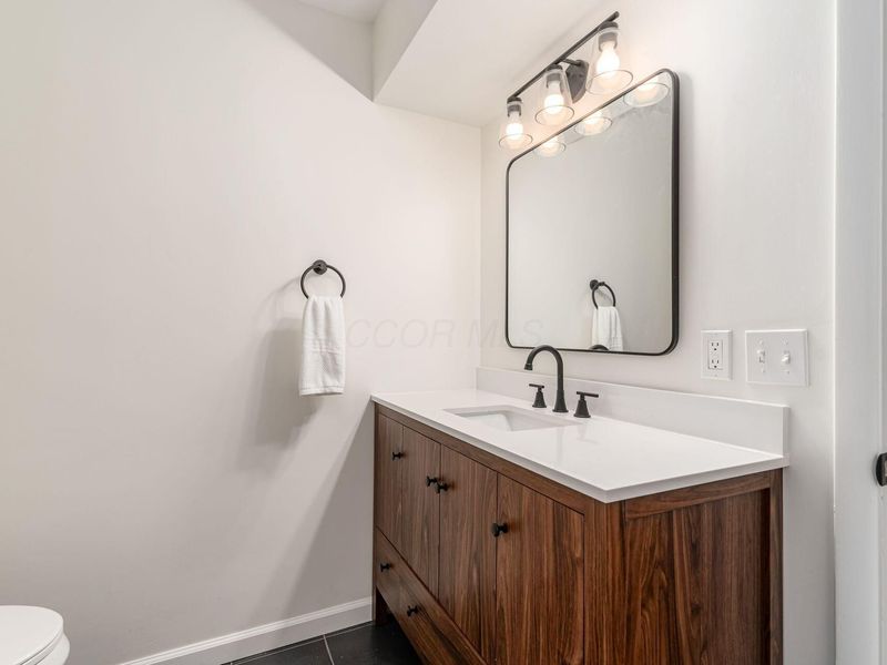 6016 Cherry Hill Drive , Columbus, OH 43213 Photo 21