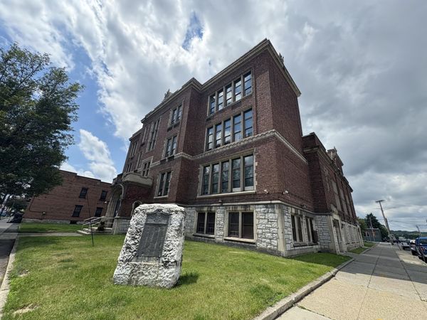 2920 5th Avenue, Troy, NY 12180