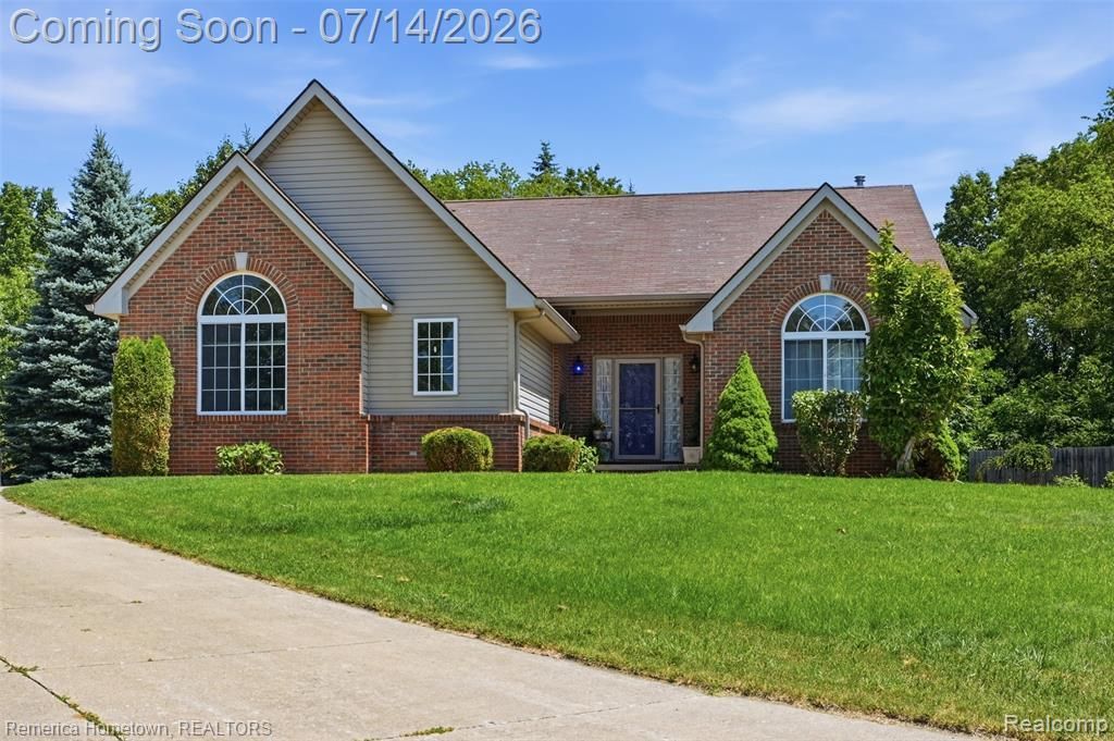 217 Crystal Court , Marion Township, MI 48843 Main Photo