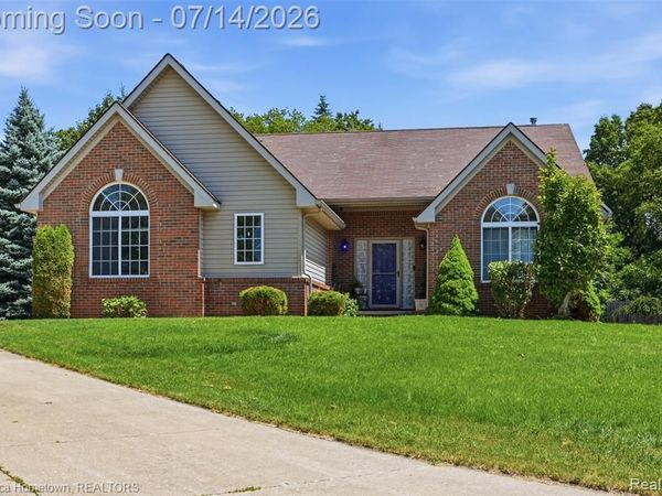 217 Crystal Court , Marion Twp, MI 48843