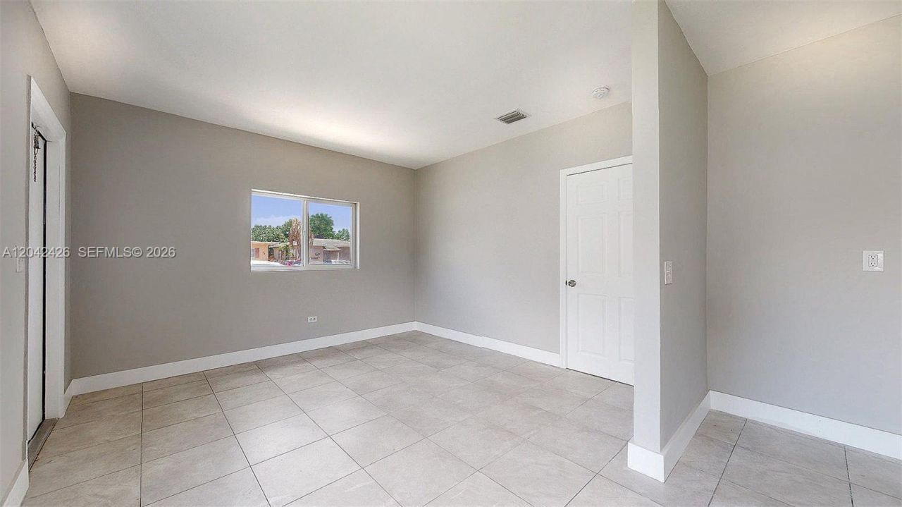 74 W 15th St , Unit 1, Hialeah, FL 33010 Photo