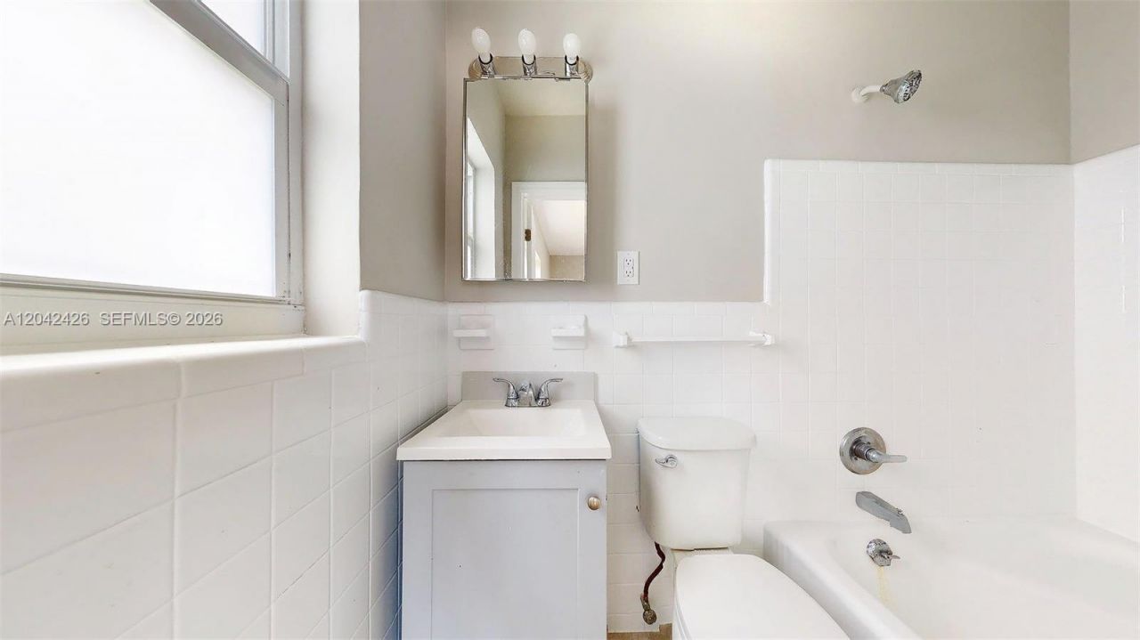74 W 15th St , Unit 1, Hialeah, FL 33010 Photo