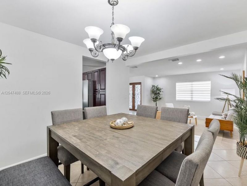 9840 SW 3rd St, Miami, FL 33174 Photo