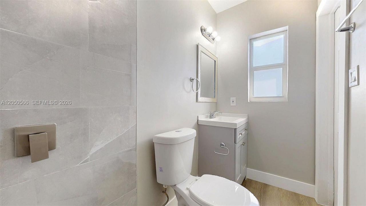 74 W 15th St , Unit 4, Hialeah, FL 33010 Photo