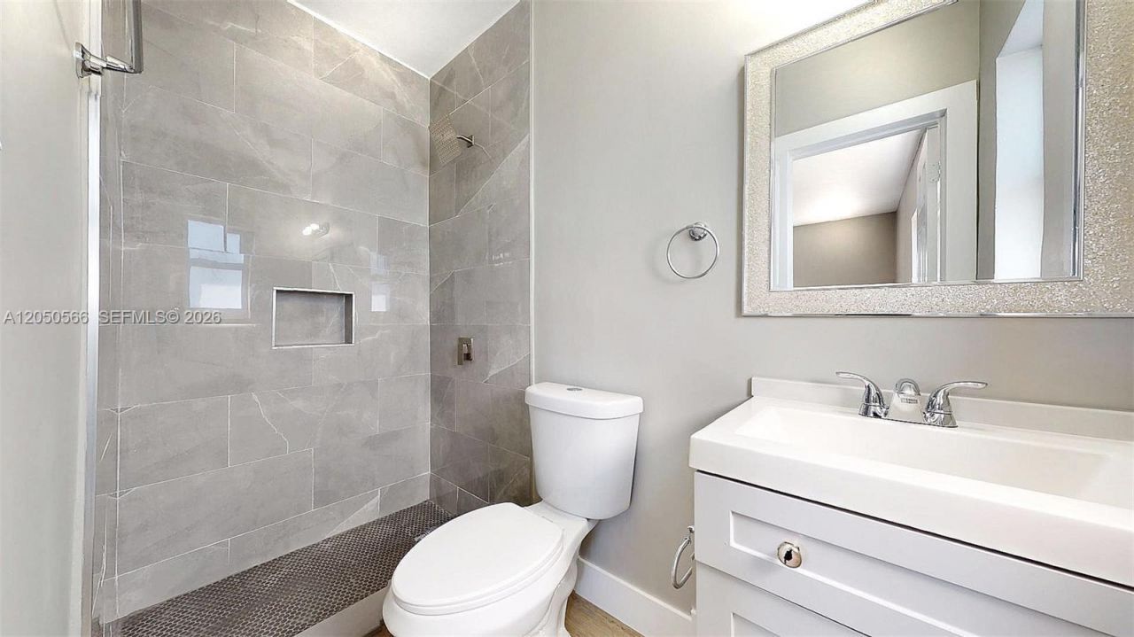 74 W 15th St , Unit 4, Hialeah, FL 33010 Photo