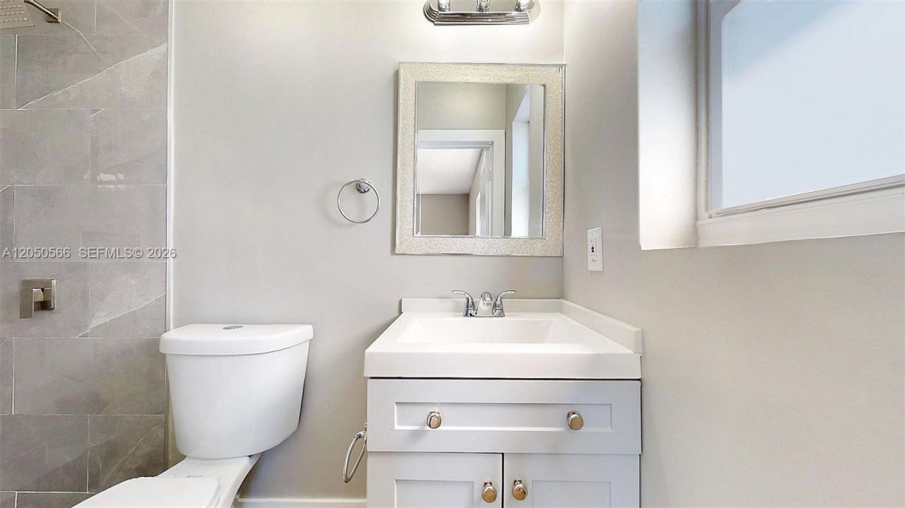74 W 15th St , Unit 4, Hialeah, FL 33010 Photo