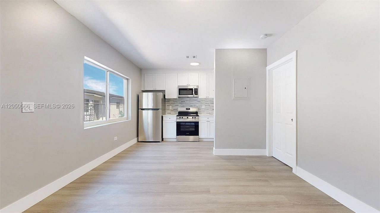 74 W 15th St , Unit 4, Hialeah, FL 33010 Photo