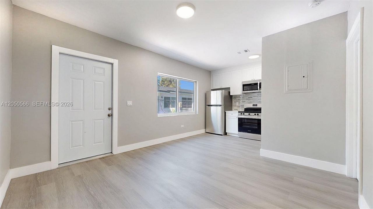 74 W 15th St , Unit 4, Hialeah, FL 33010 Photo