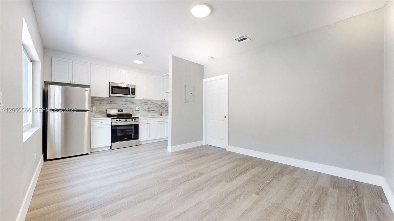 74 W 15th St , Unit 4, Hialeah, FL 33010 Photo