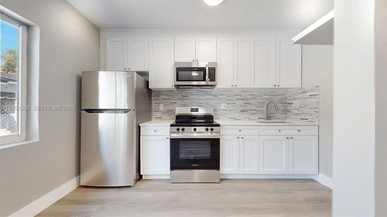 74 W 15th St , Unit 4, Hialeah, FL 33010 Photo