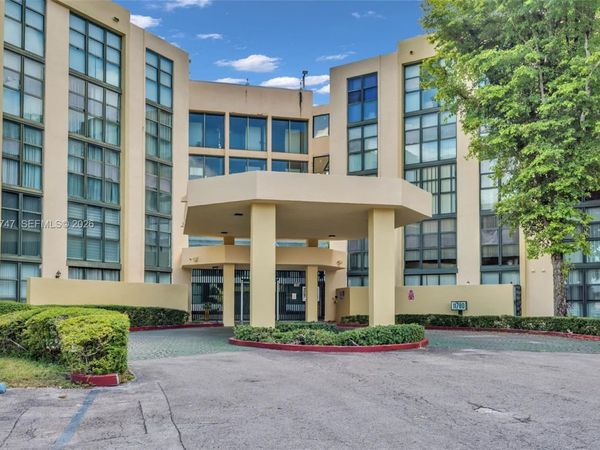 11780 SW 18th St , Unit 226-2, Miami, FL 33175