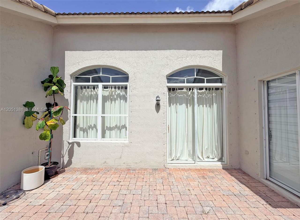 13394 SW 32nd St, Miramar, FL 33027 Photo