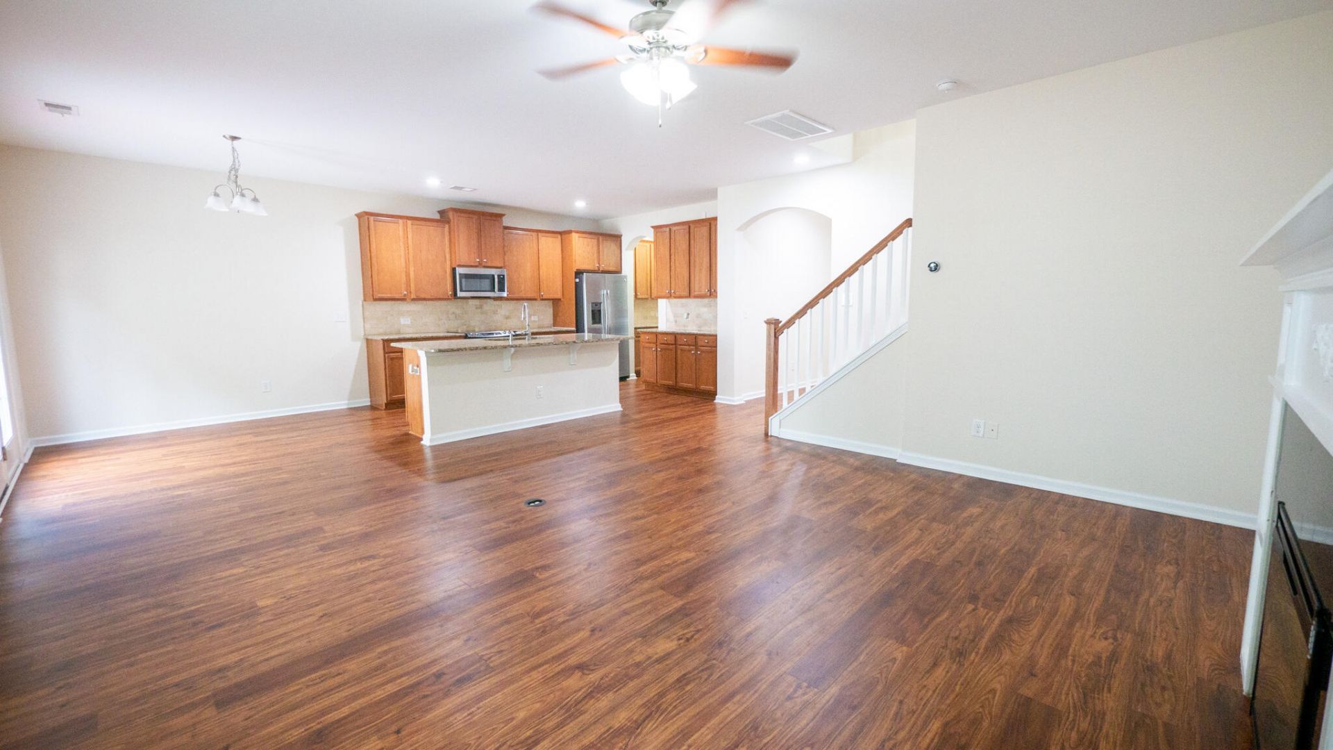 1634 Sparkleberry Lane Photo 13