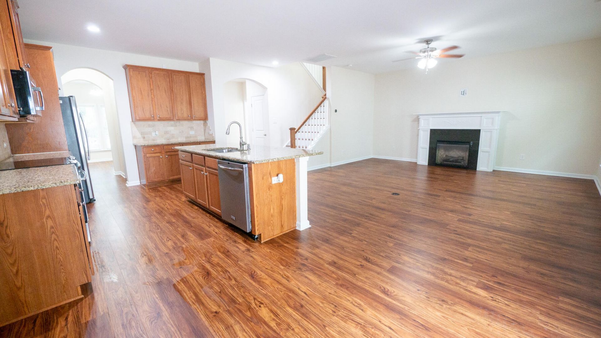 1634 Sparkleberry Lane Photo 15