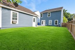 1634 Sparkleberry Lane photo 4