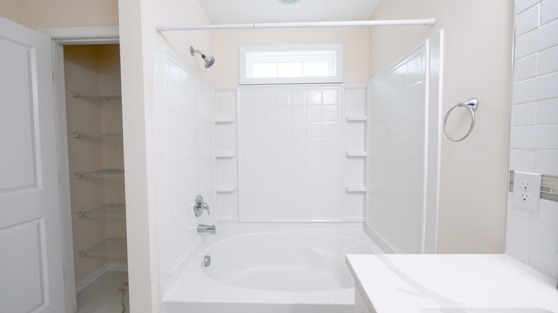 1634 Sparkleberry Lane Photo 30