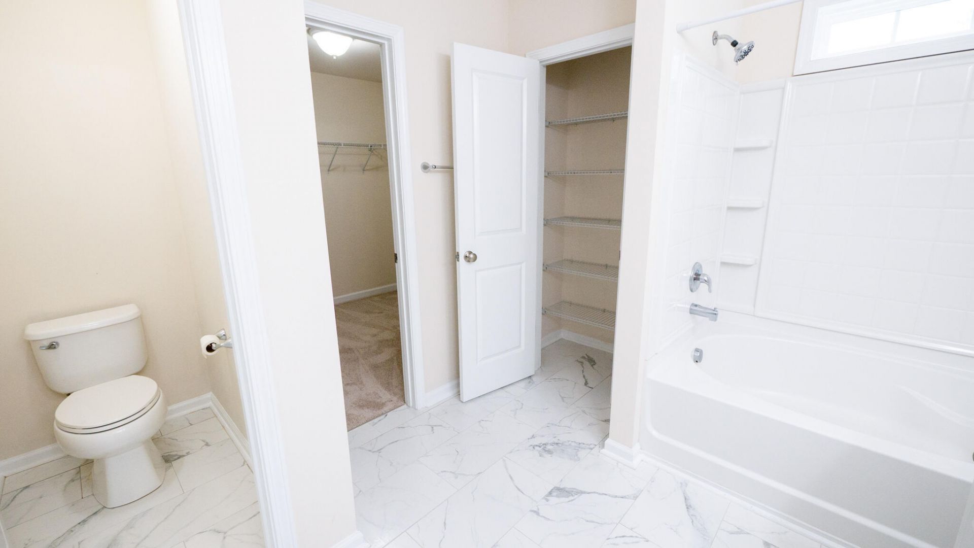 1634 Sparkleberry Lane Photo 36