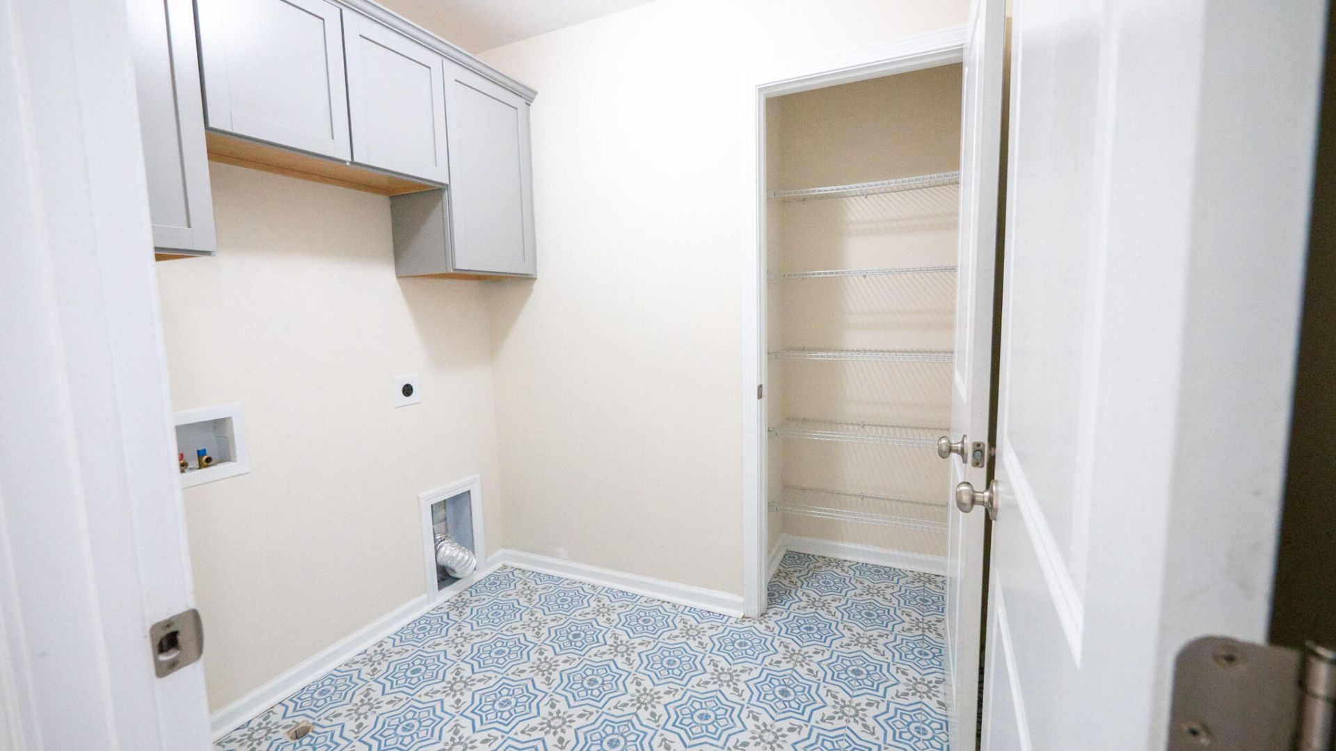1634 Sparkleberry Lane Photo 40