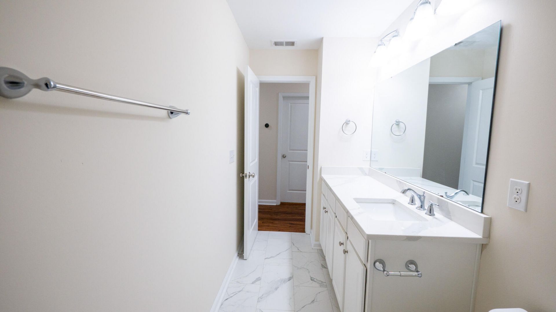 1634 Sparkleberry Lane Photo 42