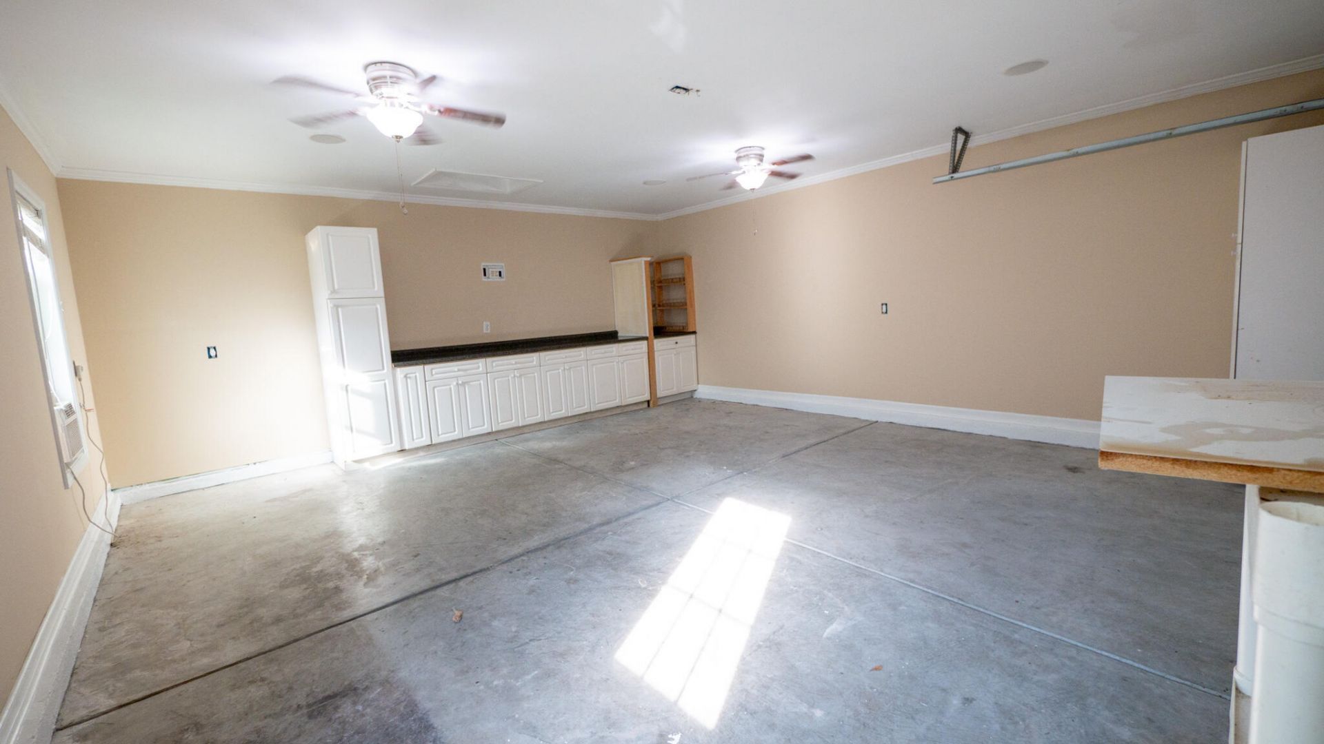 1634 Sparkleberry Lane Photo 50