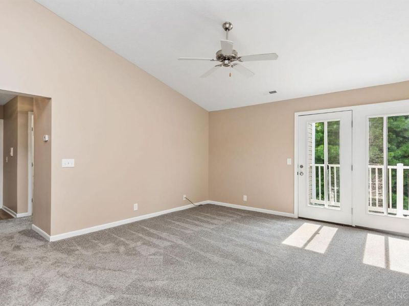3414 North Bend Road, Unit 8, Green Township, OH 45239 Photo 3