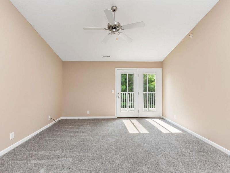 3414 North Bend Road, Unit 8, Green Township, OH 45239 Photo 5