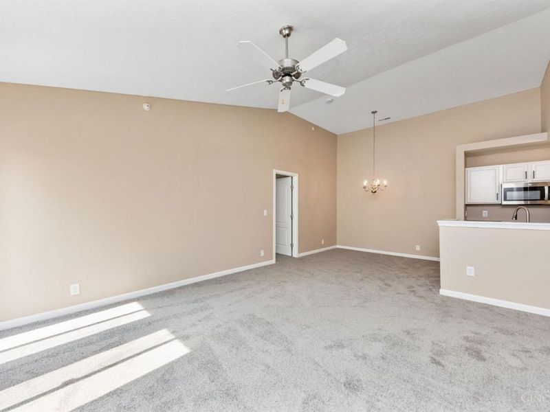 3414 North Bend Road, Unit 8, Green Township, OH 45239 Photo 6