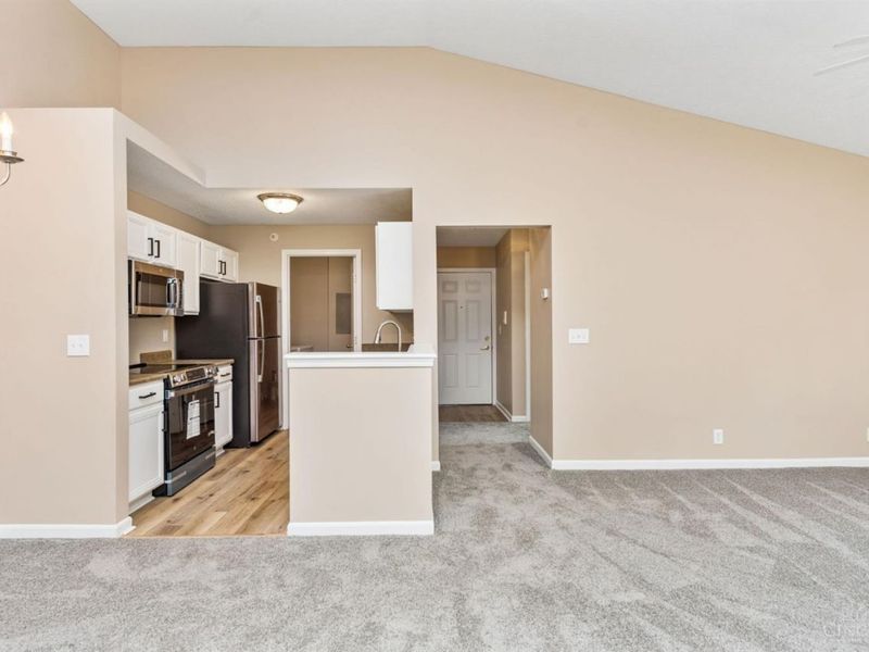 3414 North Bend Road, Unit 8, Green Township, OH 45239 Photo 9