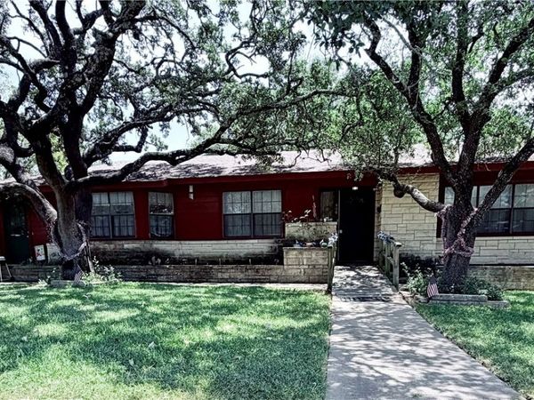 400 Grandview , Gatesville, TX 76528
