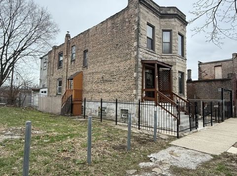 Main Photo