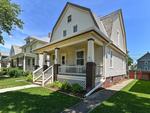 1529 Flett Ave, Racine, WI 53405