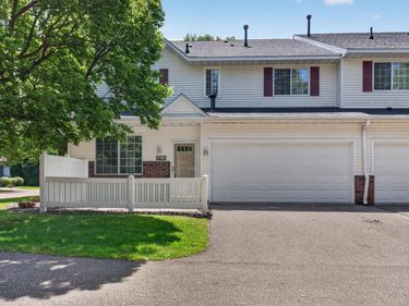 17195 49th Avenue N, Unit E, Plymouth, MN 55446