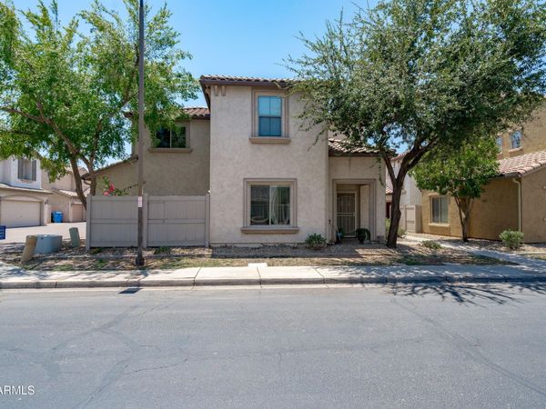 8415 W VERNON Avenue, Phoenix, AZ 85037