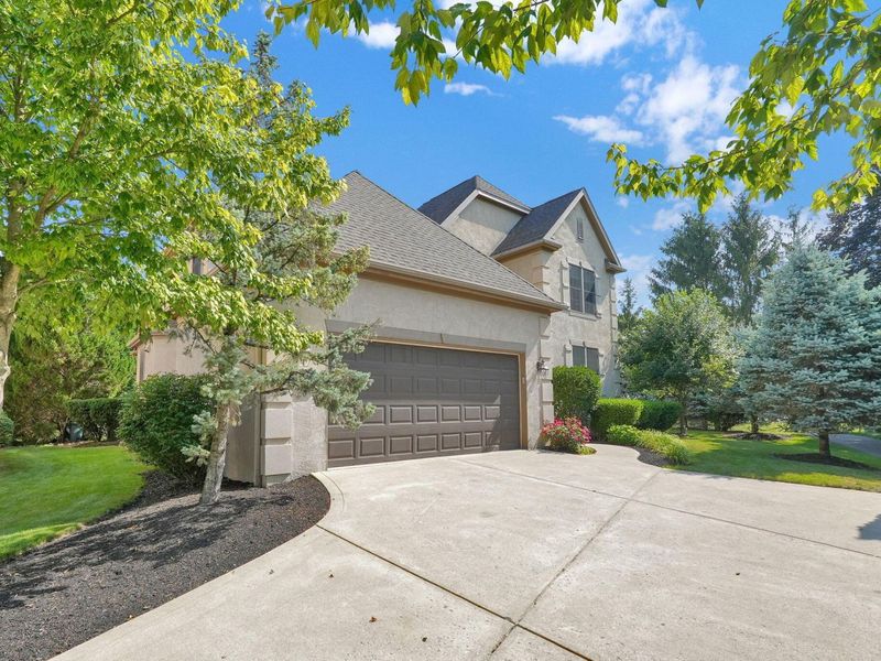 6052 Kentigern Court N, Dublin, OH 43017 Photo 4