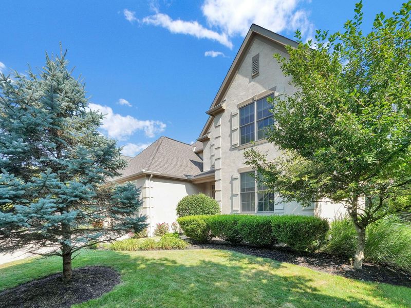 6052 Kentigern Court N, Dublin, OH 43017 Photo 5