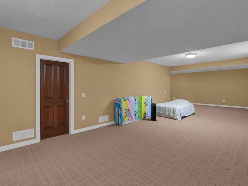 6052 Kentigern Court N, Dublin, OH 43017 Photo 52