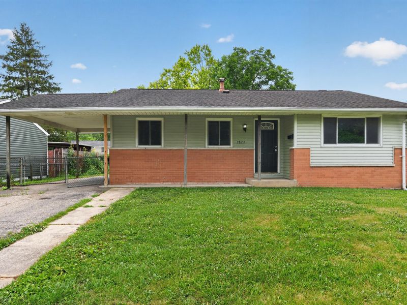 3823 Briggs Road , Columbus, OH 43228 Photo 2